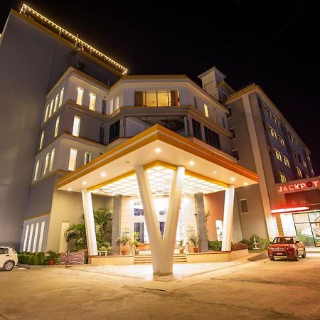 Hotel Siddhartha, Nepalgunj Zewnętrze zdjęcie