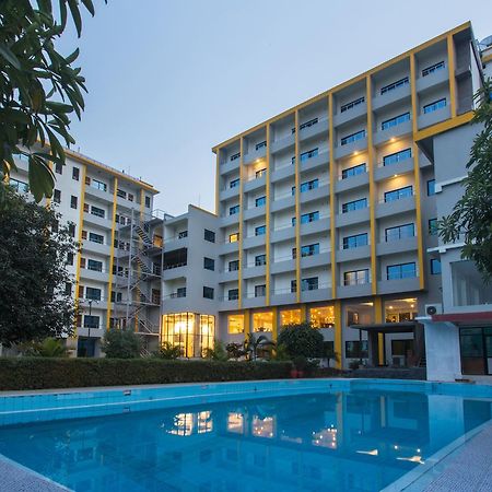 Hotel Siddhartha, Nepalgunj Zewnętrze zdjęcie