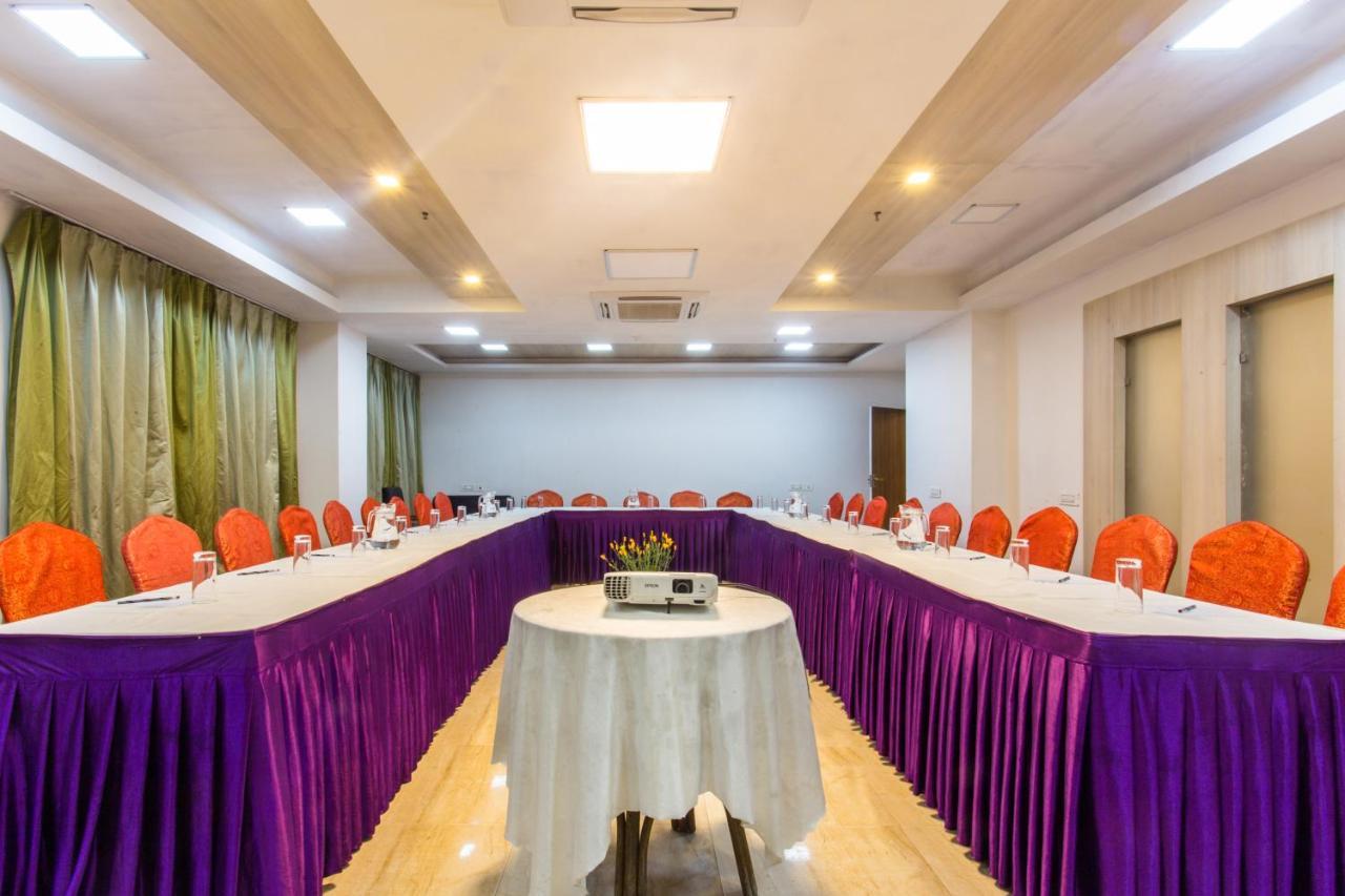 Hotel Siddhartha, Nepalgunj Zewnętrze zdjęcie