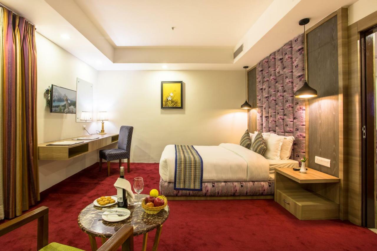 Hotel Siddhartha, Nepalgunj Zewnętrze zdjęcie