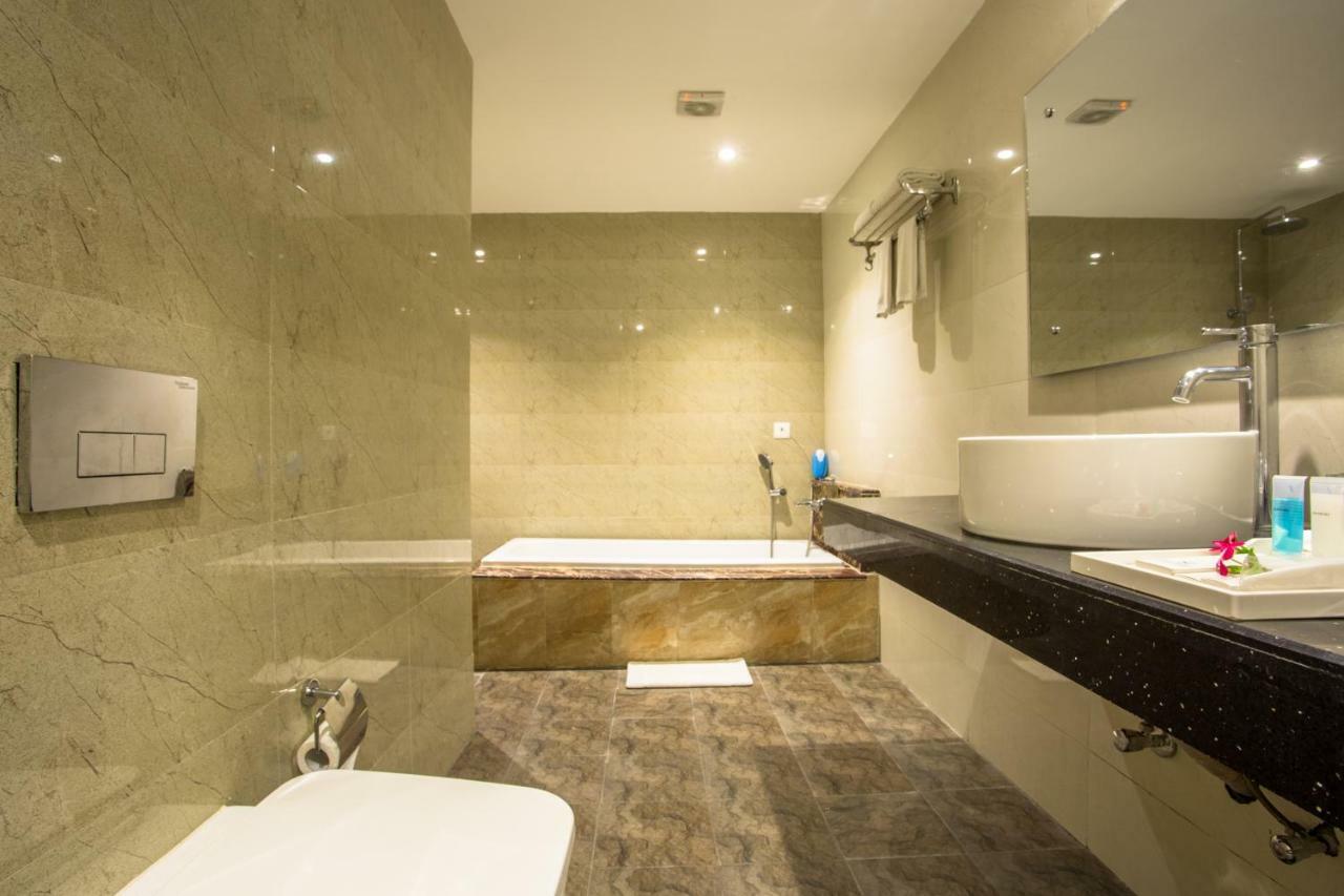 Hotel Siddhartha, Nepalgunj Zewnętrze zdjęcie
