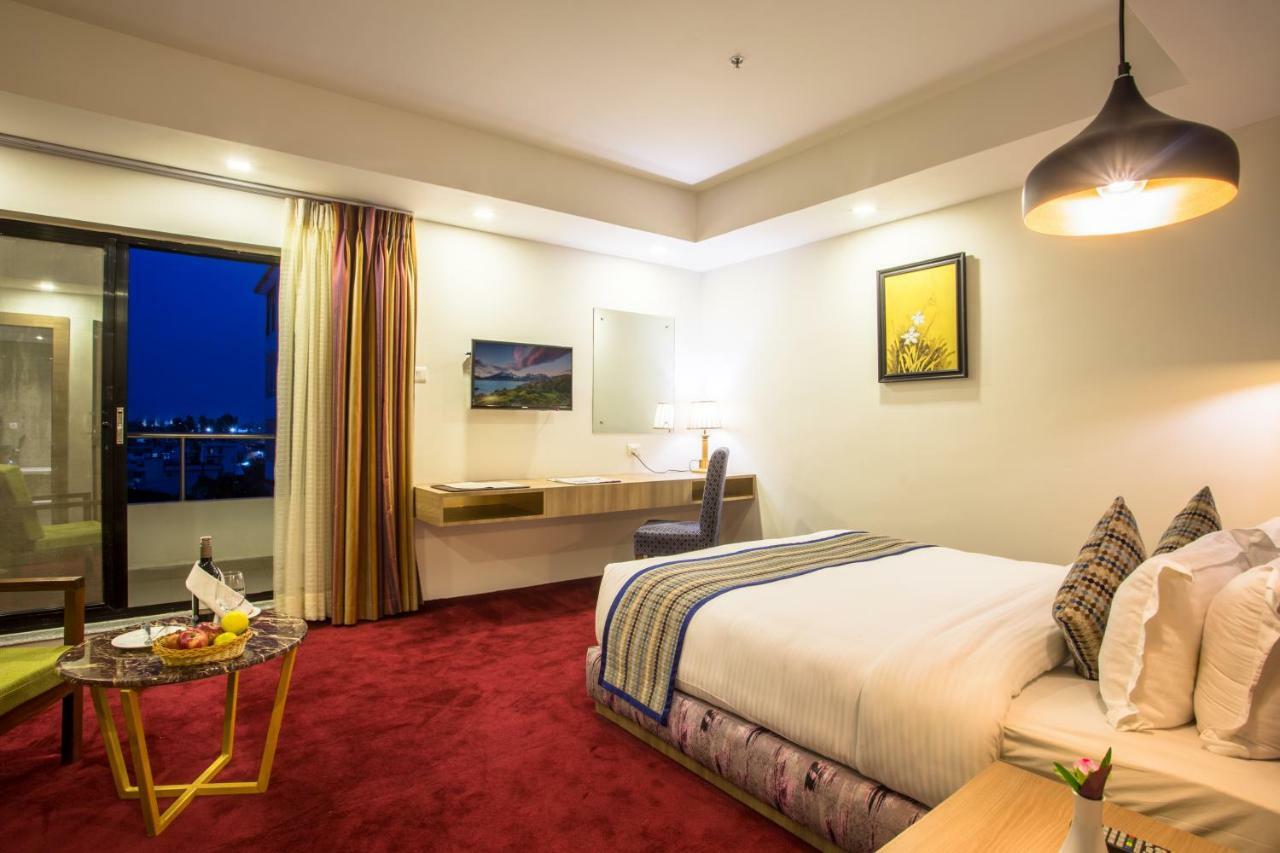 Hotel Siddhartha, Nepalgunj Zewnętrze zdjęcie