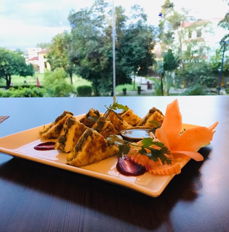 Hotel Siddhartha, Nepalgunj Zewnętrze zdjęcie